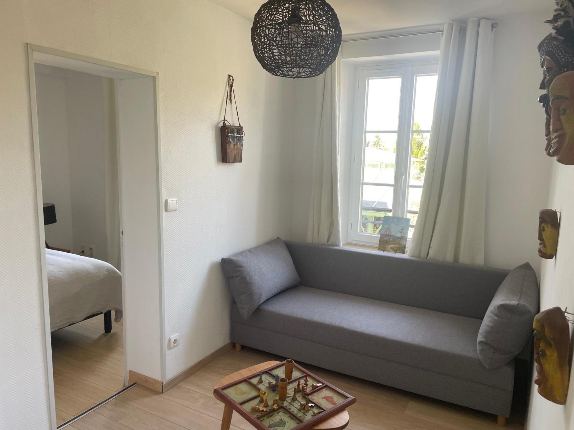 VILLA SPA PERRET-4 Étoiles-PARC de 3 Ha au pied du PARC NATUREL DU VEXIN NORMAND-Châteaux -Nature-Ballades-VTT-Cheval-Golf-À 5 Mn de GIVERNY-Jardins de MONET-Musée IMPRESSIONNISTE-Pour 2 Nuitées SAUNA ou JACUZZI offert en Hiver ou PISCINE en Été ou H Sainte-Genevieve-les-Gasny Habitación foto