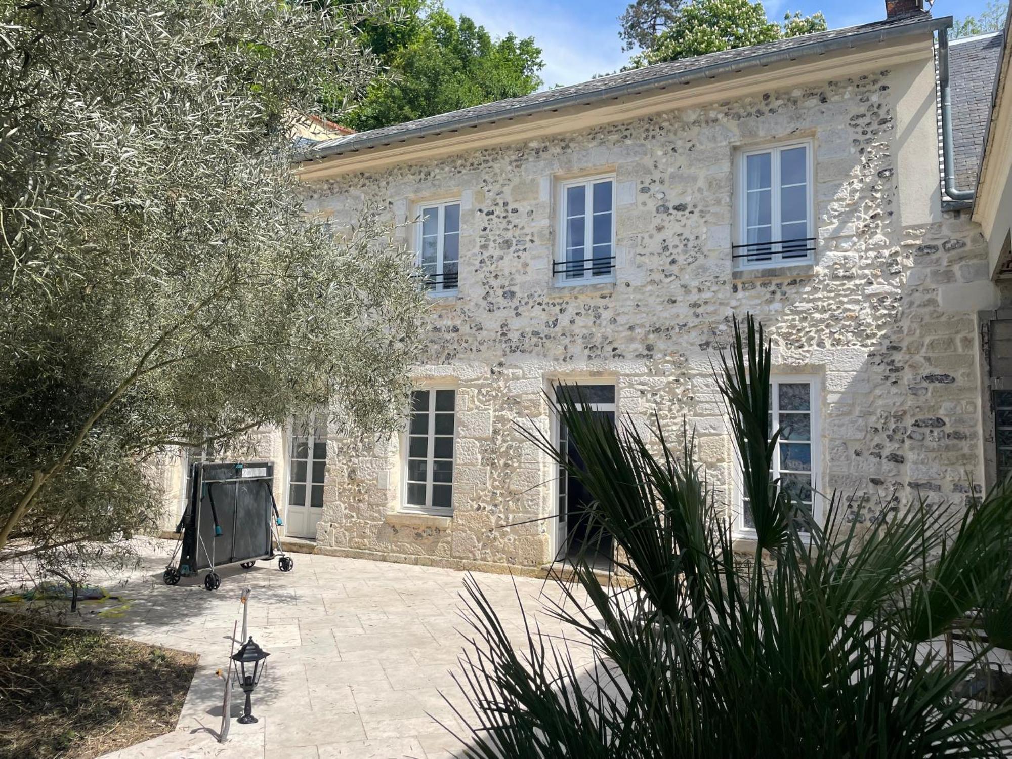 VILLA SPA PERRET-4 Étoiles-PARC de 3 Ha au pied du PARC NATUREL DU VEXIN NORMAND-Châteaux -Nature-Ballades-VTT-Cheval-Golf-À 5 Mn de GIVERNY-Jardins de MONET-Musée IMPRESSIONNISTE-Pour 2 Nuitées SAUNA ou JACUZZI offert en Hiver ou PISCINE en Été ou H Sainte-Genevieve-les-Gasny Exterior foto